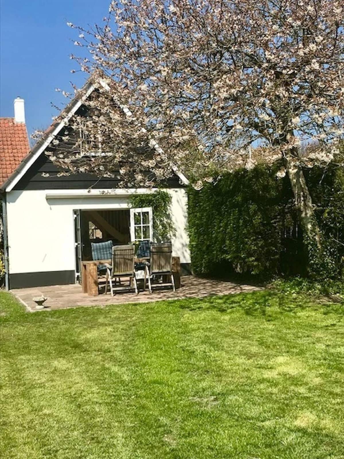 Vrijvakantiehuis De Koektrommel Vakantiehuis Domburg